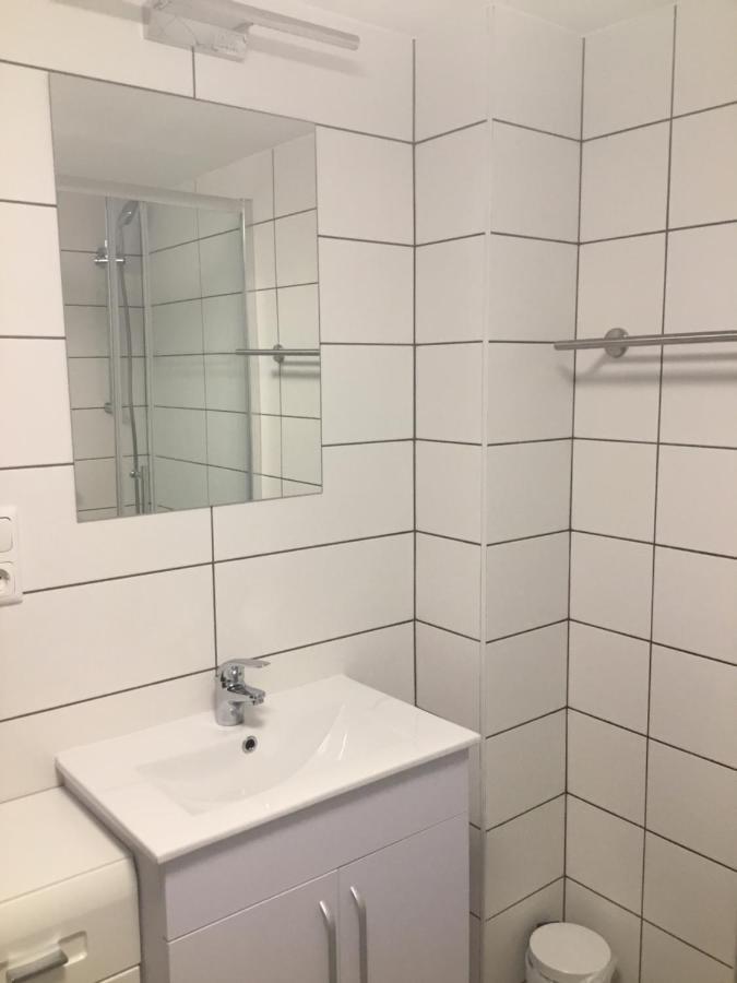 Ferienwohnung Gambrinus In Hotel Gambrinus 韦茨拉尔 外观 照片